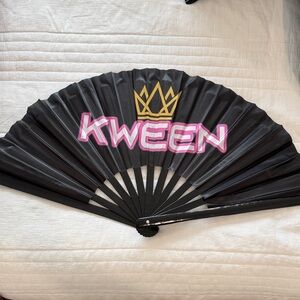 KWEEN Black and Gold Fan